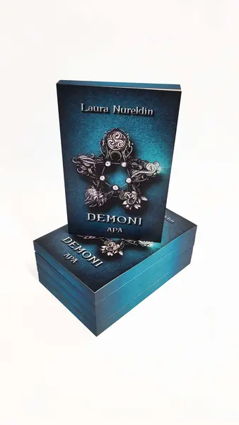 Demoni - I - Apă - PRINTED EDGES