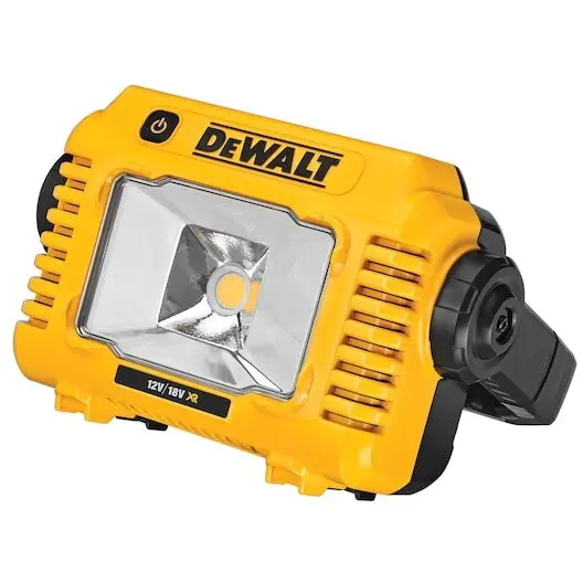 Dewalt Proiector LED pe acumulator DeWALT DCL077, 12V/18V XR, 2000 lumeni, standard protectie apa si praf IP54, compatibil cu acumulatorii DeWALT Li-Ion 12V si 18V, fara acumulator/incarcator, Galben