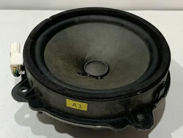 Difuzor audio dreapta fata / spate 25907871 Chevrolet Captiva facelift (2010-2014)