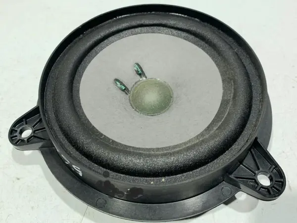 Difuzor audio fata / spate bose 28156-7Y300 Nissan Qashqai plus 2 facelift (2010-2014) [J10]
