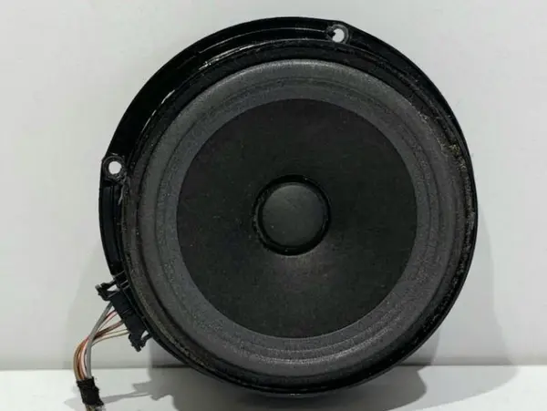 Difuzor audio stanga / dreapta spate 5N0035453C Volkswagen Tiguan (2007-2011)