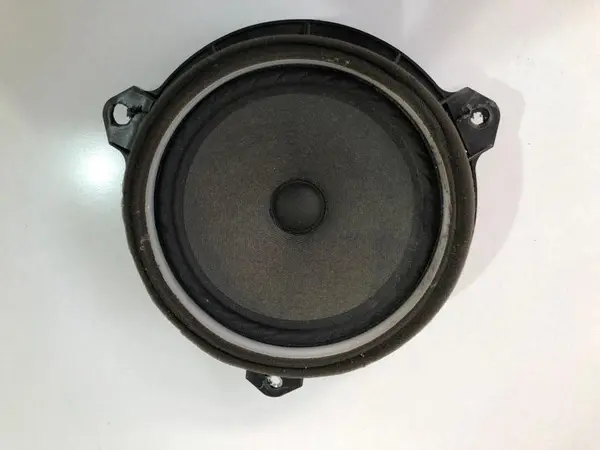Difuzor audio Toyota RAV 4 (2005-2010)