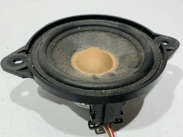Difuzor audio / tweeter plansa bord Audi Q5 (2008-2012) [8R]