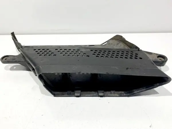 Difuzor captare aer 8K0129618E Audi A4 facelift (2011-2015) [B8.5]
