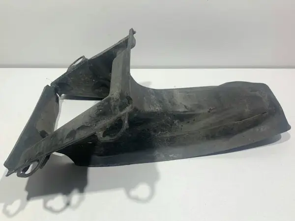 Difuzor captare aer dreapta 4F0145334P Audi A6 facelift (2008-2011) [4f, C6]