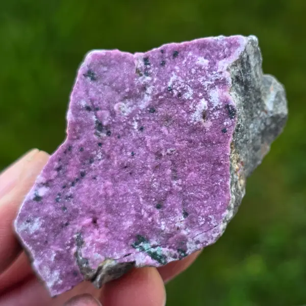 Dolomit roz Salrose piatra bruta m22