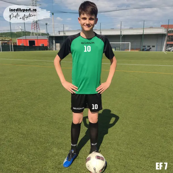 Echipament fotbal copii si adulti CAPO EF7 S, Verde
