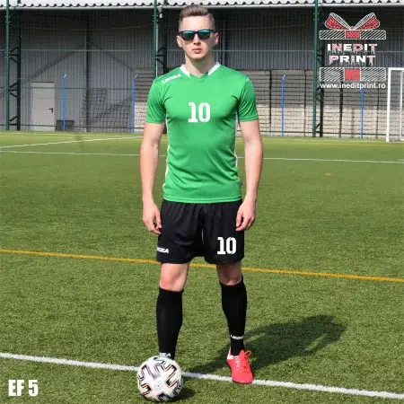 Echipament fotbal copii si adulti EF2 S, Tricou verde, șort negru