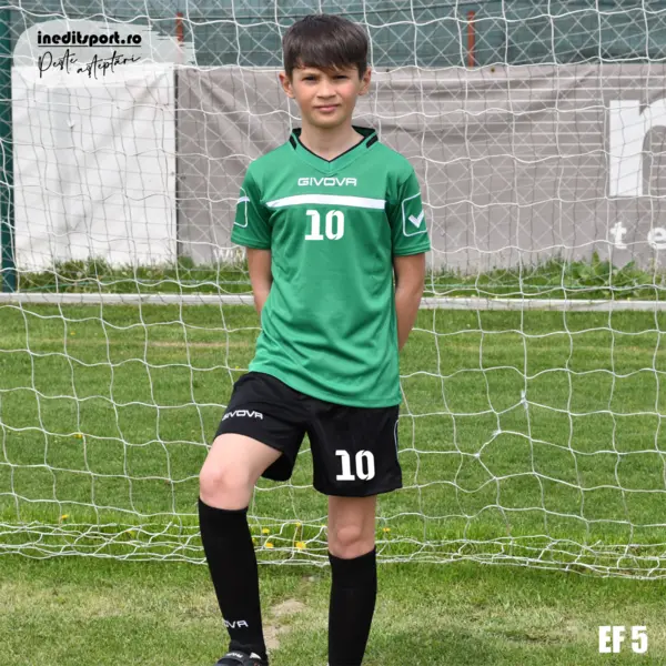 Echipament fotbal copii si adulti personalizat GIVOVA EF5 4XS, Tricou verde și șort negru