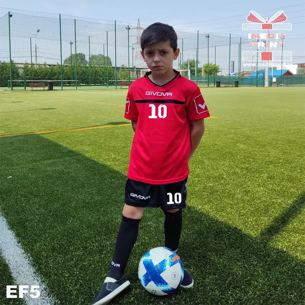 Echipament fotbal copii si adulti personalizat GIVOVA EF5 L, Tricou rosu, sort bleumarin