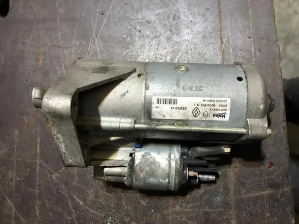 Electromotor 233000106r Renault Scenic 3 (2009-2011) 1.6 dci