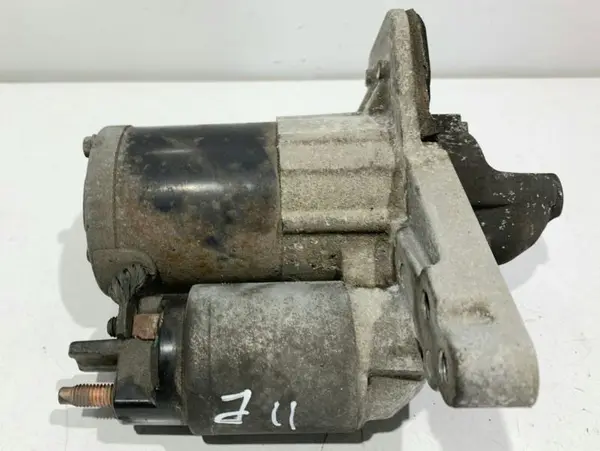 Electromotor 233004979R Nissan Qashqai 2 (2013-2016) [J11] 1.2 dig-t HRA2DDT