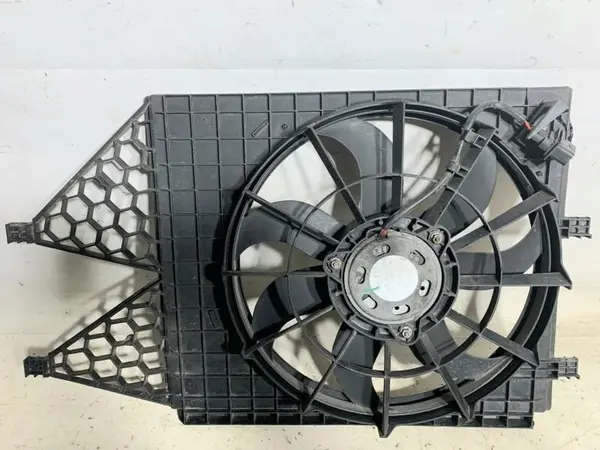 Electroventilator 6R0121207A Skoda Roomster facelift (2010-2015)
