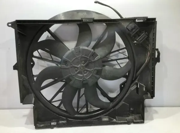 Electroventilator 7561713 BMW Seria 3 (2005-2012) [E91] 2.0d M47 163 cp
