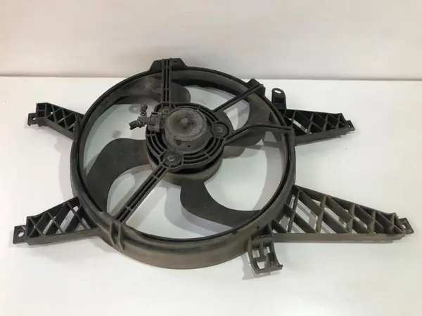 Electroventilator 8200688372 Renault Clio 3 (2005-2009) 1.2 benzina