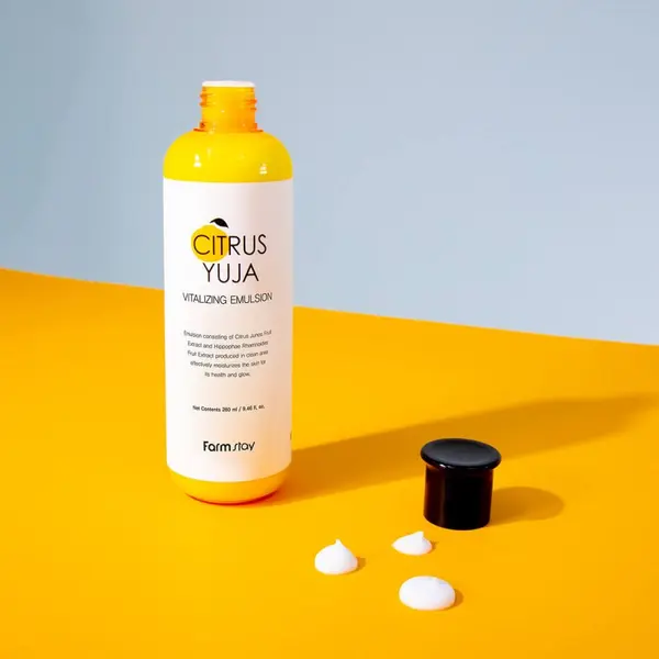 Emulsie facială cu extract de yuzu 280ml - Farmstay