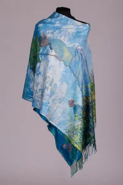 Esarfa vascoza cu model inspirat a dupa Fata cu umbrela a lui Claude Monet