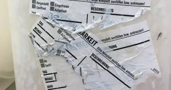 Eticheta adeziva dizolvabila in apa si printabila - format A4 dimensiuni 64x38 mm, 21 bucati - inkjet, laser