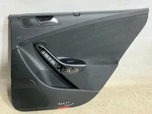 Fata usa interioara dreapta spate cu perdeluta Volkswagen Passat B6 3C (2005-2010)