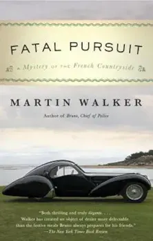 Fatal Pursuit: A Mystery of the French Countryside, Paperback/Martin Walker