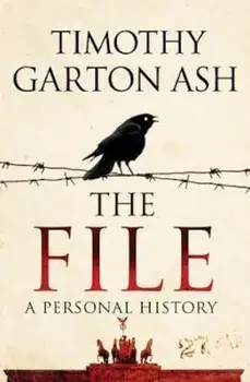 File, Paperback/Timothy Ash