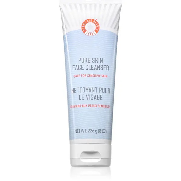 First Aid Beauty Pure Skin produs de curățare faciale 226 g