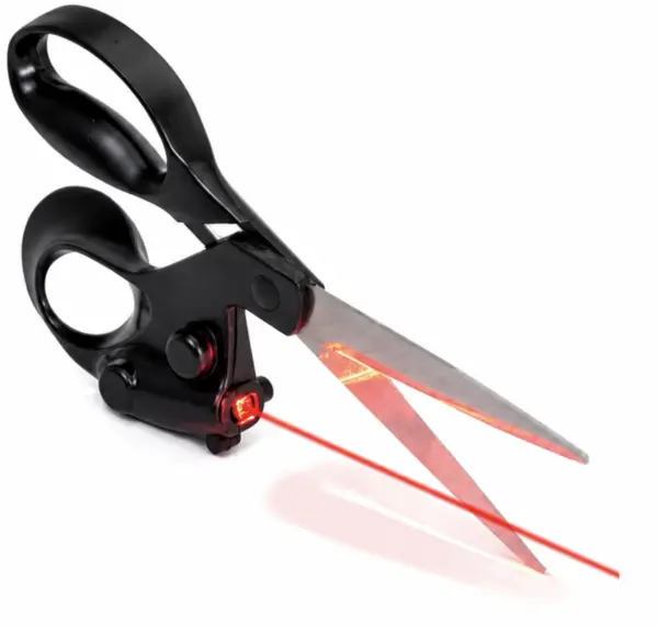 Foarfeca cu indicator luminos pentru taiat cu precizie