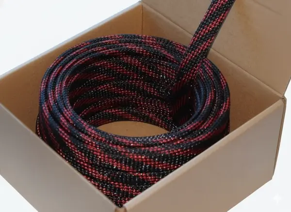 Four Connect 4-NS100M-BR12, Tresa Nylon Protectie Cablu Neagra-Rosie, 12 25 mm, Rola 100 m