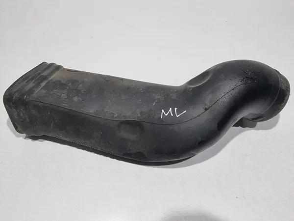 Furtun admisie aer A1645051961 Mercedes ML (2009-2011)[w164] facelift 350 cdi A642 820