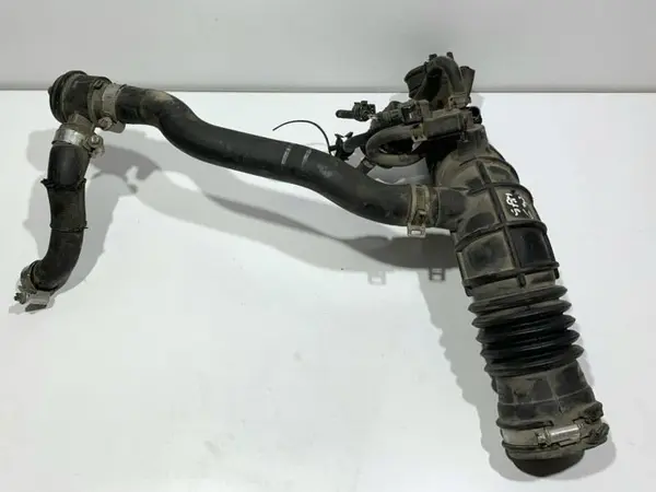 Furtun admisie aer cu electrovalva 8200603558 Dacia Logan 2 (2012-2017) 1.2 tce; 0.9 tce H5F (400); H4B (412)