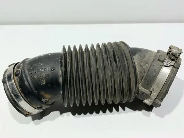 Furtun admisie aer N04039E151B Ford Fiesta 7 (2008-2012) [MK7] 1.25 benzina SNJB 82 CP