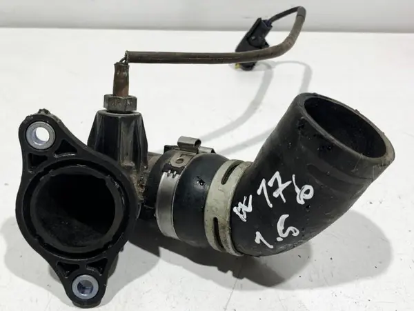 Furtun cu cot admisie aer 147138491R Mercedes A-Class (2012->) [W176] 1.5 dci