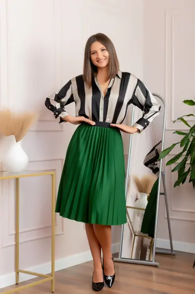 Fusta plisata Luna cu elastic in talie - Verde
