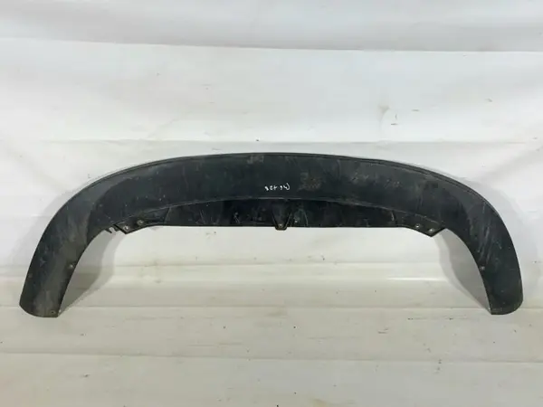 Fusta / prelungire bara fata culoare negru - lc9x 3C0805903 Volkswagen Passat B6 3C (2005-2010)