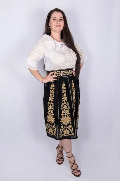 Fusta stilizata cu motive traditionale Tatiana 5