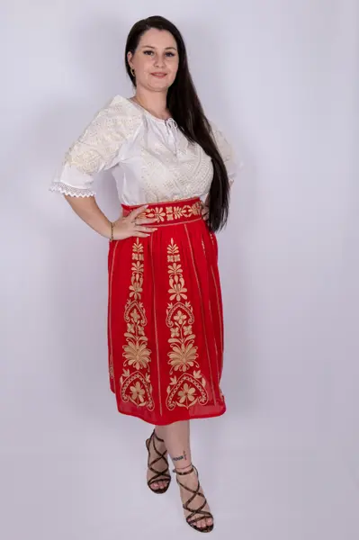 Fusta stilizata cu motive traditionale Tatiana 6