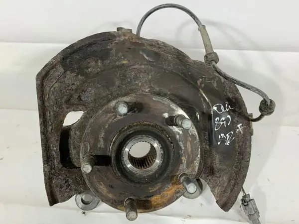 Fuzeta dreapta fata 40014-JD000 Nissan Qashqai plus 2 facelift (2010-2014) [J10] 1.6 benzina HR16DE