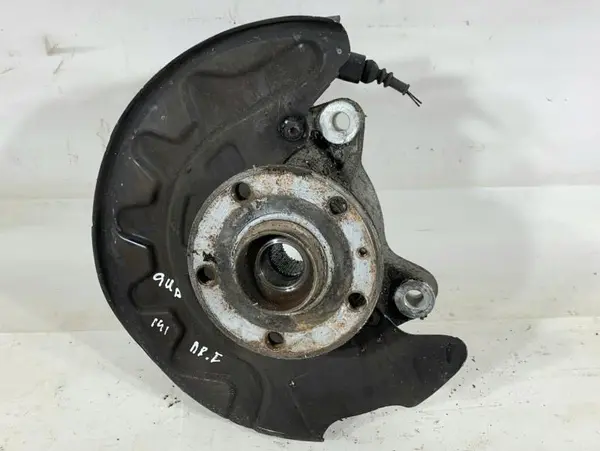 Fuzeta dreapta fata 5Q0407254A Volkswagen Passat B8 (2014-2019) 2.0 tdi DFGA