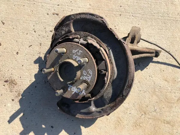 Fuzeta dreapta spate Toyota Avensis (2003-2008) T25 2.0d4d