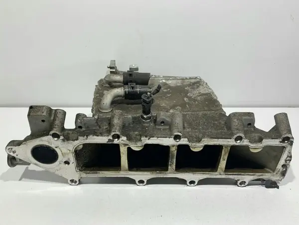 Galerie admisie intercooler 04L129766Q Seat Leon 3 (2012-2016) 1.6 tdi CLHA; CKF; CXXA