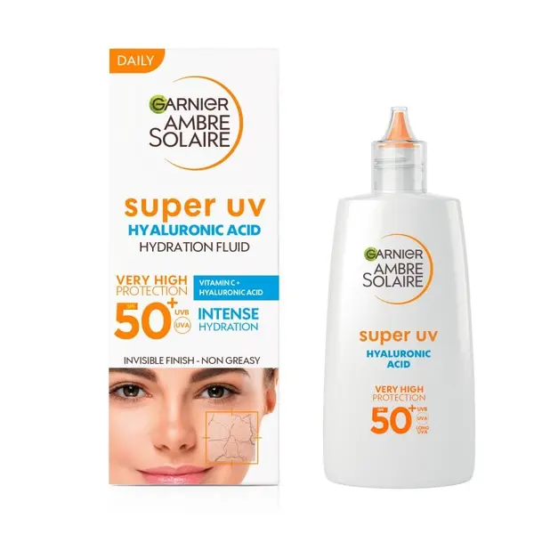 Garnier Ambre Solaire Super UV Protection Fluid SPF 50+ Fluid pentru față cu hialuron Volum 40 ml