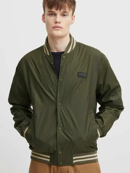Geaca Outerwear