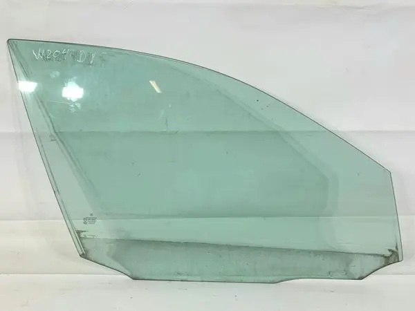 Geam usa dreapta fata Mercedes C-Class (2007-2010) [W204]