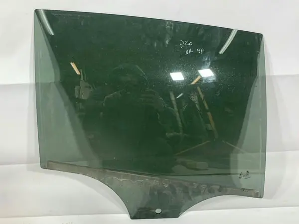 Geam usa dreapta spate BMW Seria 1 facelift (2015-2019) [F20]