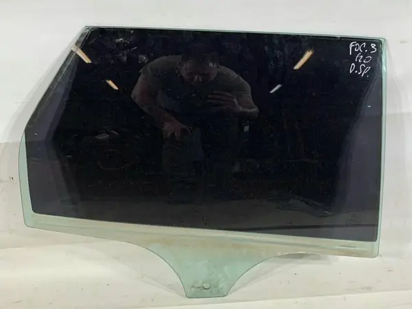 Geam usa dreapta spate Ford Focus 3 (2011-2015)
