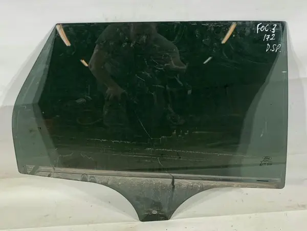 Geam usa dreapta spate Ford Focus 3 facelift (2013-2018)