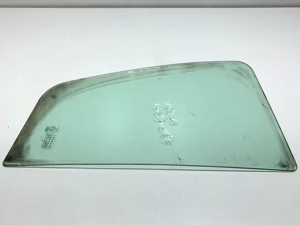 Geam usa fix dreapta spate Dacia Sandero 2 (2012-2017)