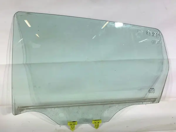Geam usa stanga spate Nissan Qashqai facelift (2010-2013) [J10]