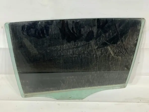 Geam usa stanga spate Skoda Superb 2 (2008-2013)