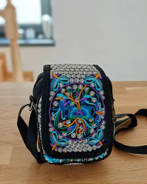 Geanta brodata traditional 16